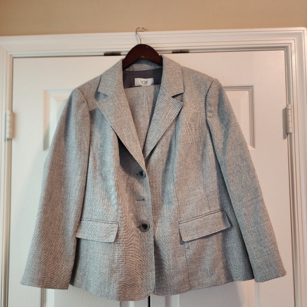 Le Suit Collection pant set
